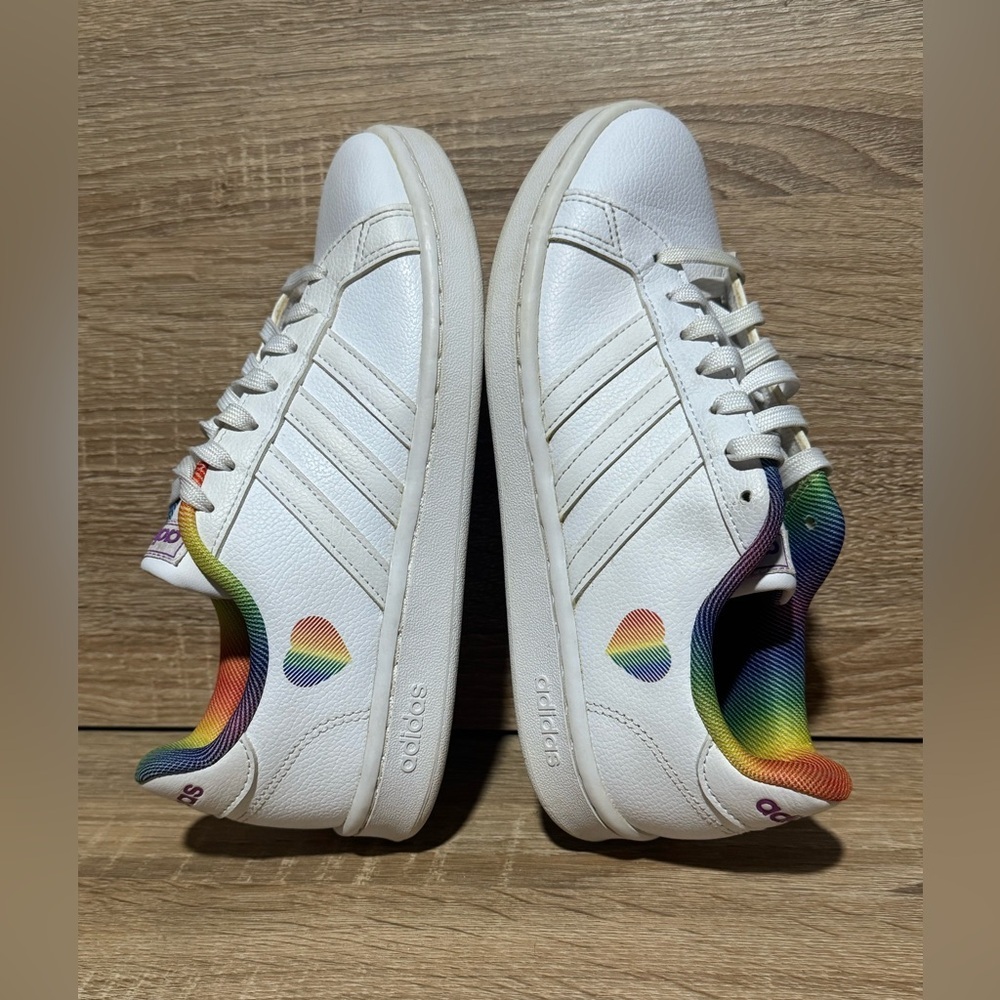 Adidas Shoes Womens 7 Grand Court Rainbow heart Low Top Sneakers H01054 White - Picture 6 of 10